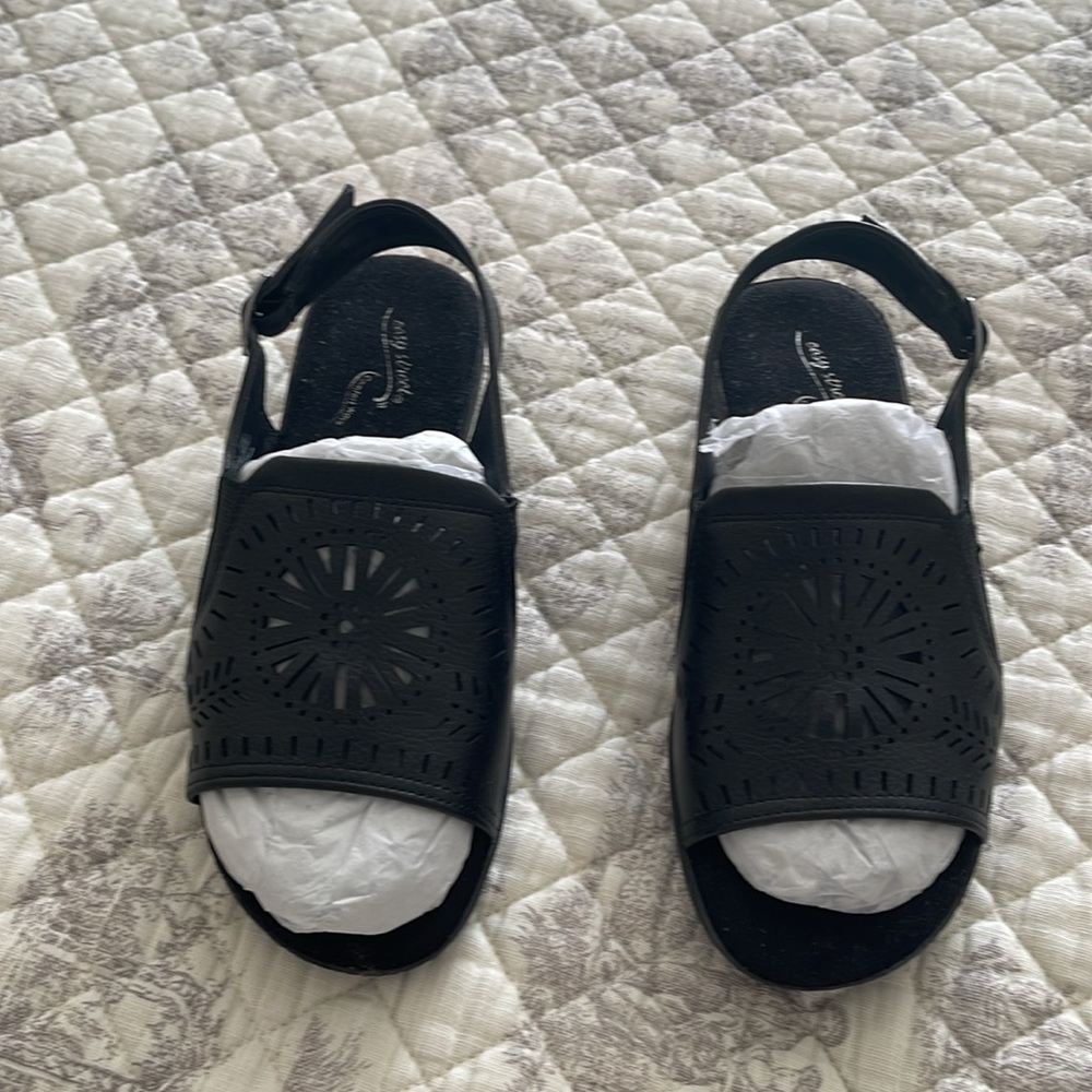 Easy Street leather sandals, only tried on, never worn!!!